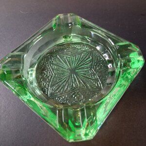 Vtg Uranium Glass ashtray